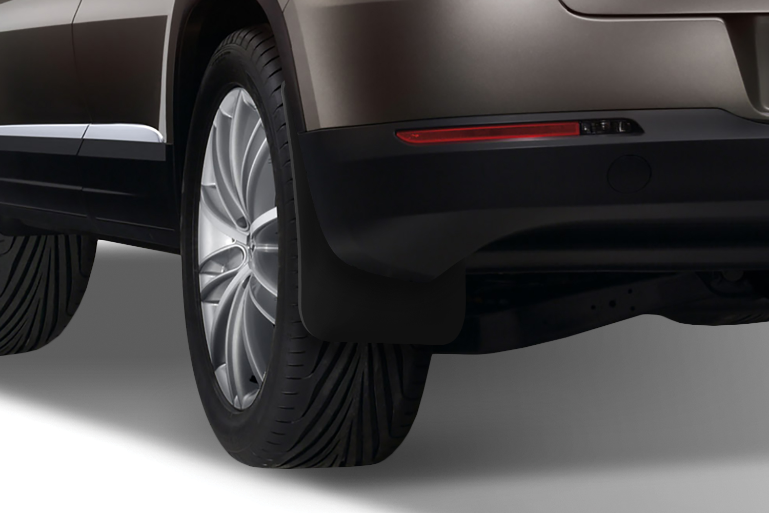 

БРЫЗГОВИКИ ЗАДНИЕ VW TIGUAN, 2007->, ВНЕД. (ПОЛИУРЕТАН), NLF5121E13