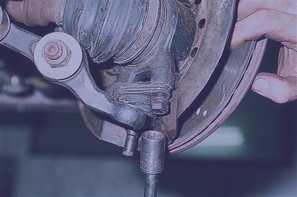 Как поменять шаровый на ваз Как поменять шаровый на ваз