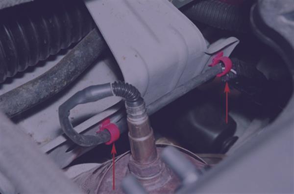 Replacing the control oxygen concentration sensor on a Lada Granta car
